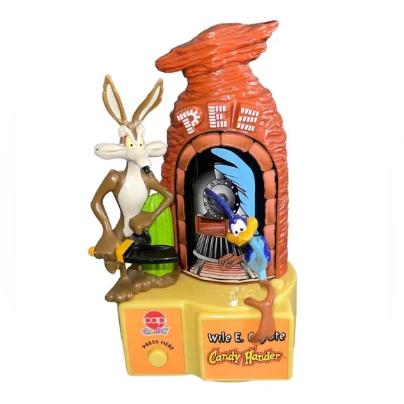 PEZ | Toys | Pez Wile E Coyote Looney Tunes Candy Hander